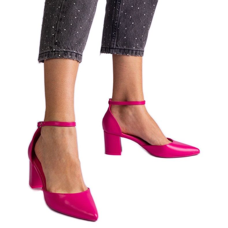 Pink Pinkpumpen auf dem Pfosten rosa