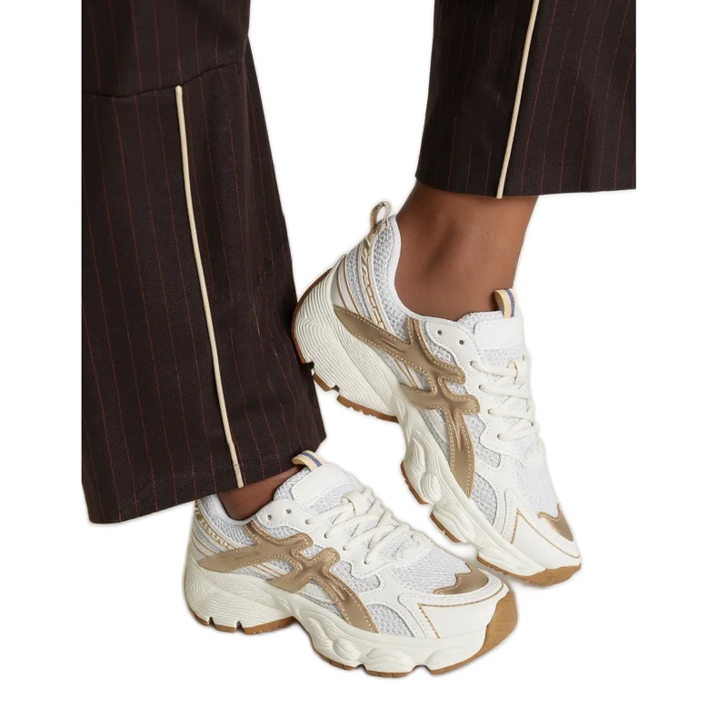 Beige Sneakers für Frauen