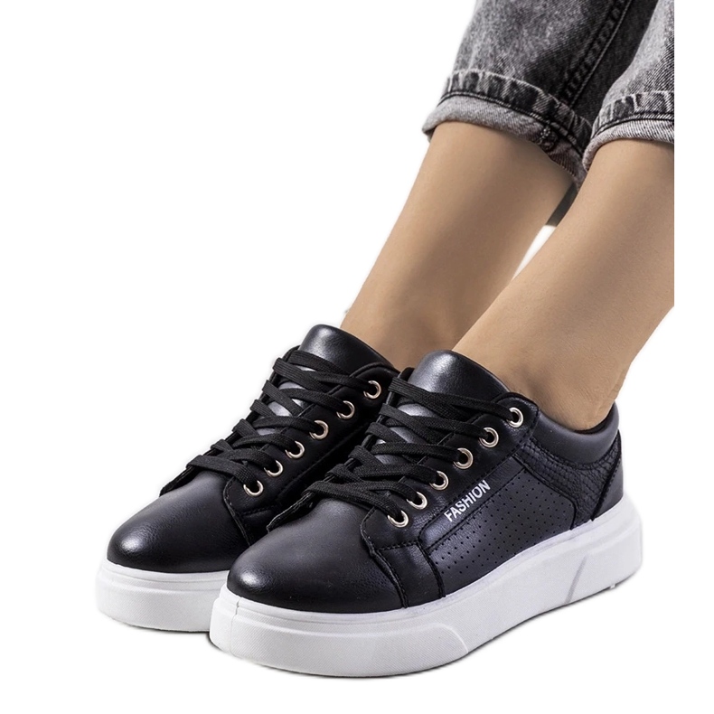 D/GMR Schwarze Turnschuhe auf dicker Louisiana-Sohle