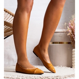 D/GMR Frauen Kamel -Frauen Ballerinas mit einer lackierten Nase in Thibault Spitz braun