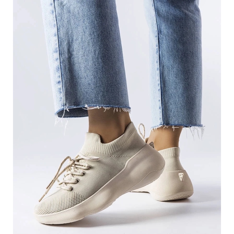 D/GMR Sneakers aus beigefarbenem Lavallée-Stoff