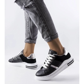 D/GMR Schwarze Sneaker mit Einsätzen von Deans