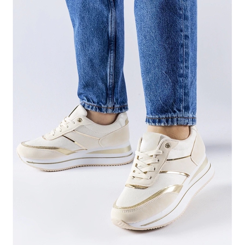 D/GMR Beigefarbene Sneakers auf der Nutter-Plattform