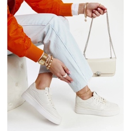 D/GMR Beigefarbene Sneakers auf der Mentha-Plattform