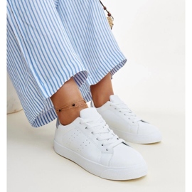 Weiße und silberne Akila-Sneaker