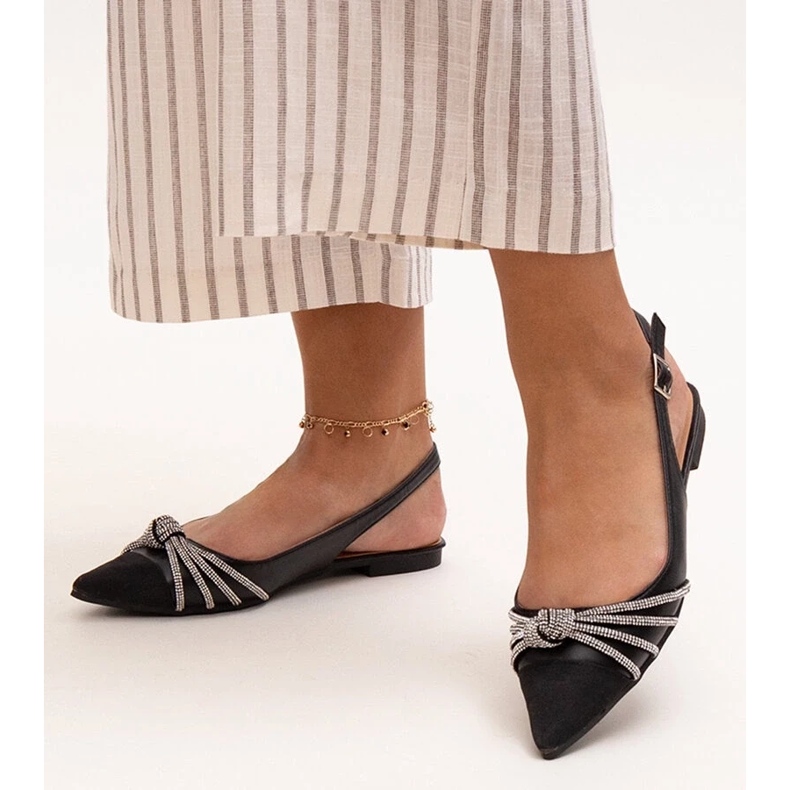 Ballerinas mit spitzer Spitze und Sellar-Strasssteinen schwarz