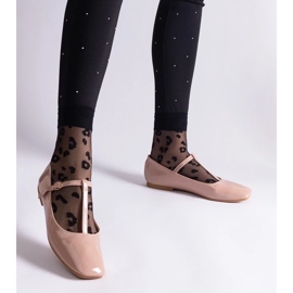 D/CEO Beigefarbene Ballerinas aus Lackleder mit Marseille-Gürtel