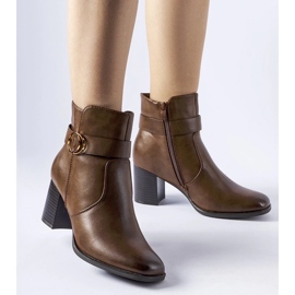 D/CEO Braune, isolierte Stiefeletten von Muscoline