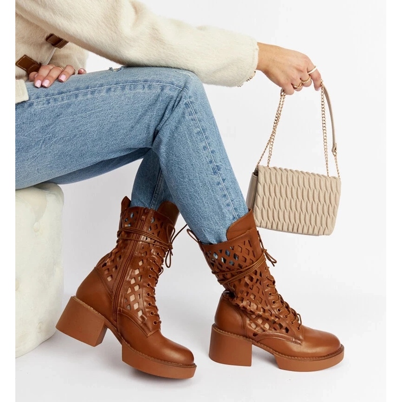 D/CEO Braune durchbrochene Stiefel mit hohen Absätzen von Visalia