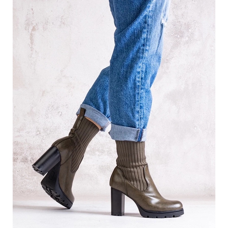 D/CEO Grüne Stiefeletten aus Asera-Faux-Wildleder