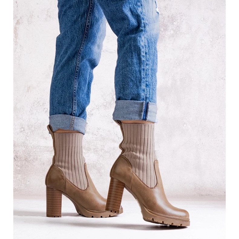 D/CEO Dunkelbeige Stiefeletten aus Asera-Faux-Wildleder