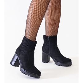 D/CEO Schwarze Stiefeletten auf massivem High-Heel, Öko-Wildleder Dunyana