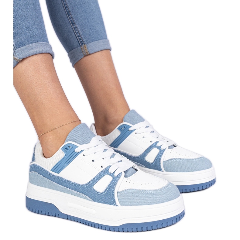 Blaue Sport -Sport -Turnschuhe