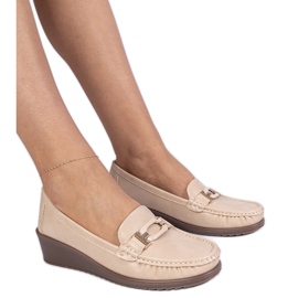 Beige Frauenkeilmozasins mit Anchoic von Eco -Leather