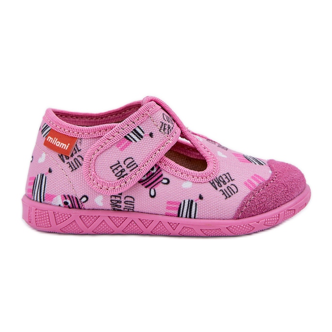 Kinderruhrschuhe im rosa Eifer