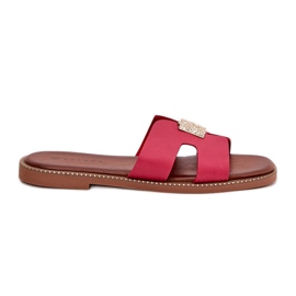 Flat -Flip -Flops mit Ausschnitten und einem Ornament von Fuchsia rosa