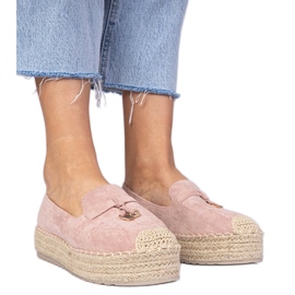 Pink Espadrilles auf einer dicken Sohle rosa