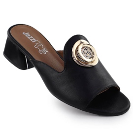 Hausschuhe auf der Säule schwarz mit Dekoration Jezzi 214