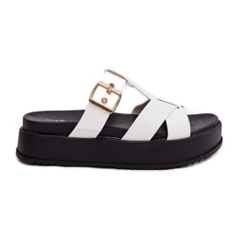 Flip -Flops für Frauen auf der Plattform mit Streifen und weißer Klemme