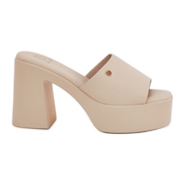 Damen -Öko -Leder -Pantoffeln für Frauen auf der Post- und Hell -Bettler -Plattform beige