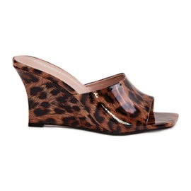 Lackierter Frauen Flip Flops Brauner Leopard -Leopardendruck