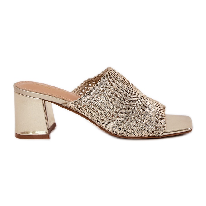 Damenflip flops mit goldenen Absätzen