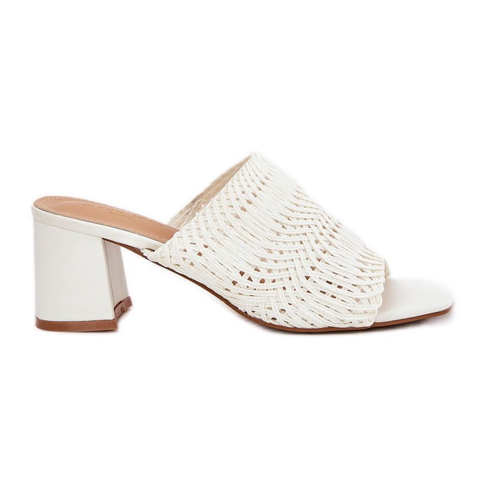 Damenflip flops mit weißen Absätzen