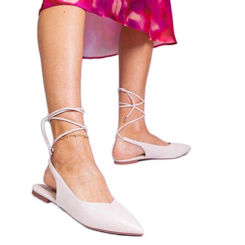 Beige flache Absätze aus Eco -Leather