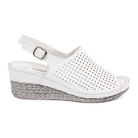 Goodin Weiße Sandalen auf dem Keil