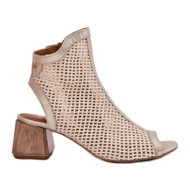 Damen-Leder-High Heels mit einer offenen Maciejka-Ferse 06899-25 Golden-Bege beige