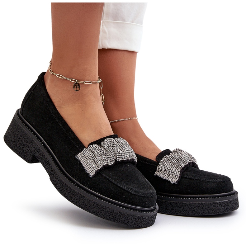 Zazoo 3419 Frauenmokassins Wildleder mit einem schwarzen Riemen mit dekorativem Gürtel