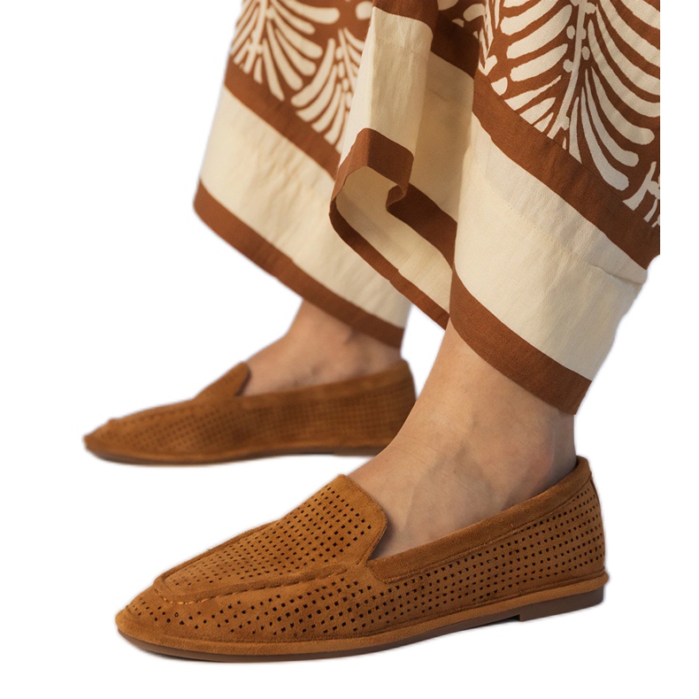 Karamell -Openwork -Slipper aus Ekozamsz braun