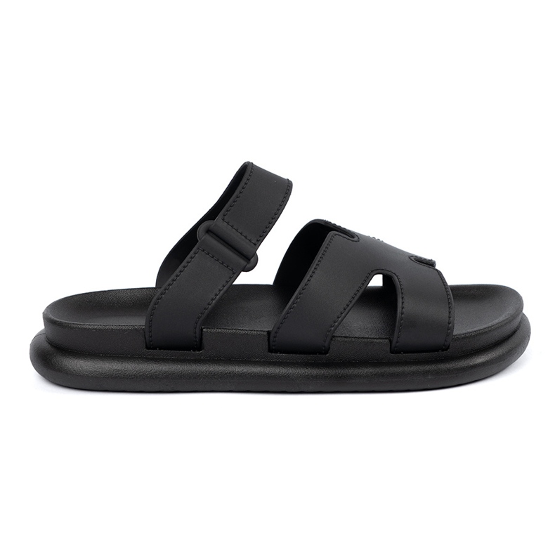 Seastar Flip Flops für schwarze Frauen auf einer flachen Sohle