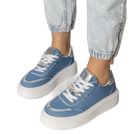 Denim -Turnschuhe mit Glitzer und Zirkonen dekoriert blau