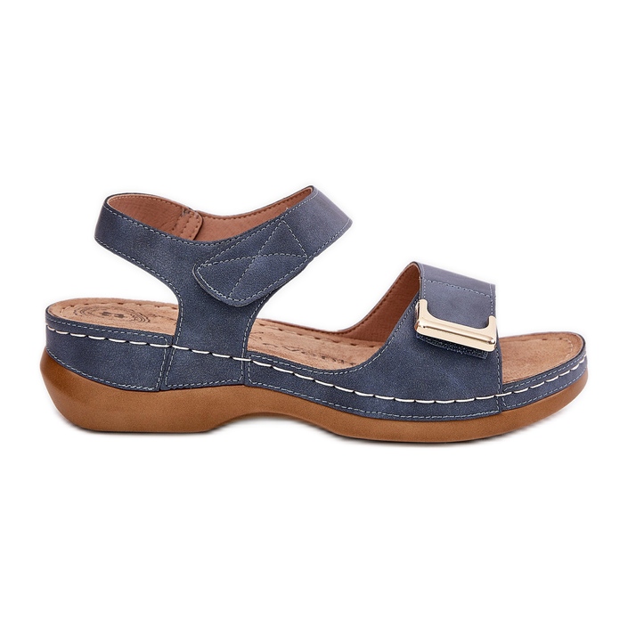 EVento Bequeme Frauensandalen auf den blauen Keilen