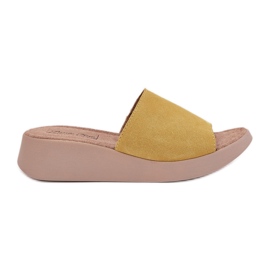 Frauen Wildleder Flip -Flops auf dem Panto Fino RR267038 Keil gelb