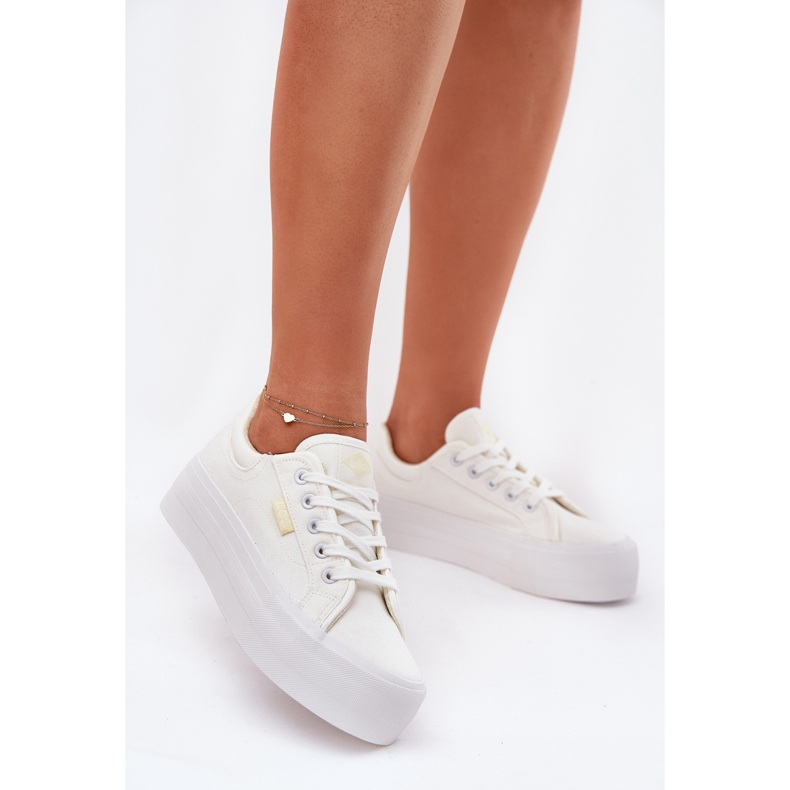 Frauen-Sneaker auf der Plattform Lee Cooper LCW-25-31-3450L Weiß