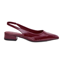 Burgund mit niedrigem Schnäppchen mit Ballerinas gestrichen rot