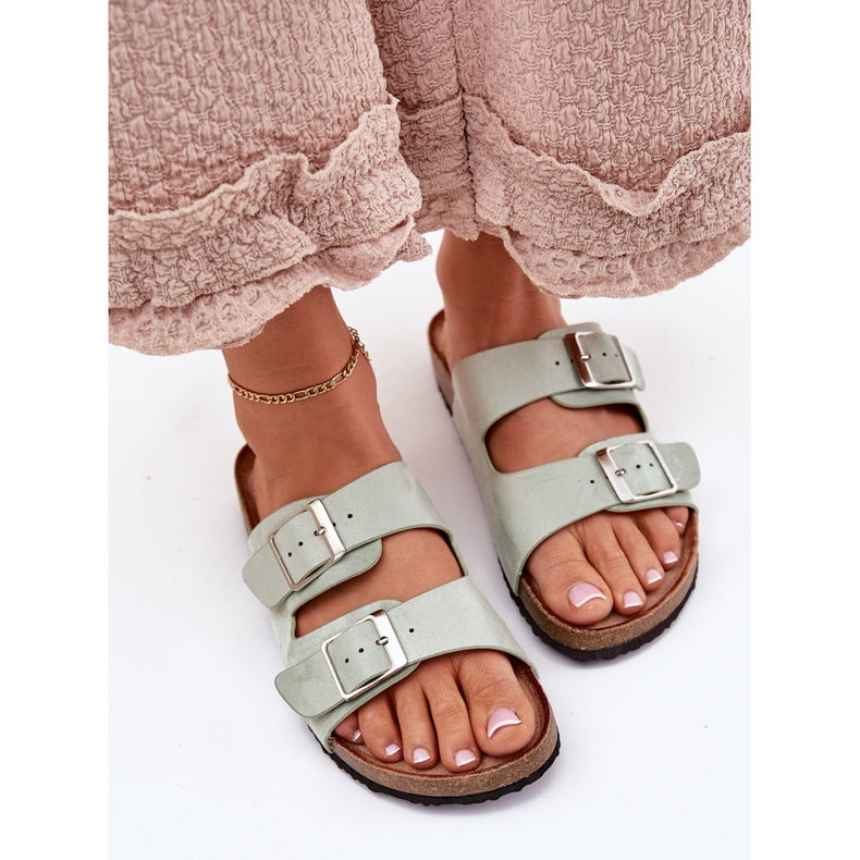 Damenflip Flops auf der Cork -Plattform -Münzklemmen grün