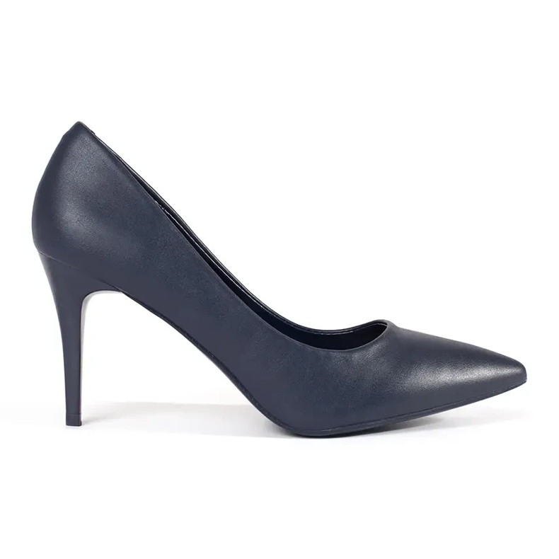 Marineblaue Pumpen auf einer High Heel