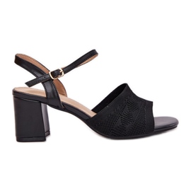 Frauensandalen mit schwarzen Absätzen schwarz