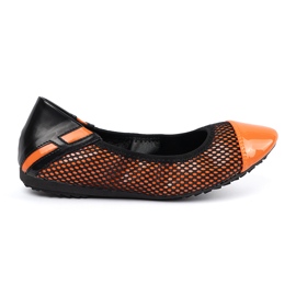 Orangen -Ballerinas mit schwarzem Netz