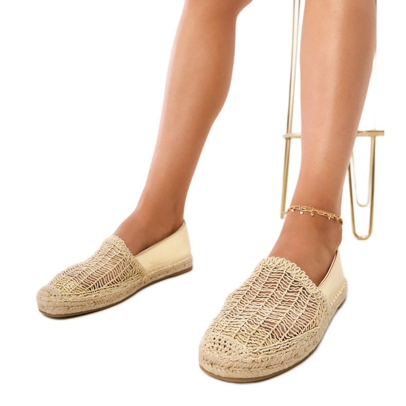 Openwork Espadrilles auf der Plattform golden