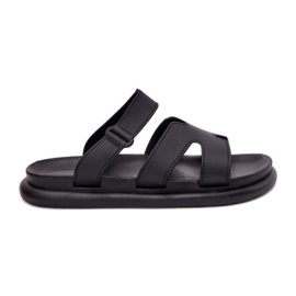 Frauen -Gummi -Hausschuhe mit einem schwarzen Gürtel