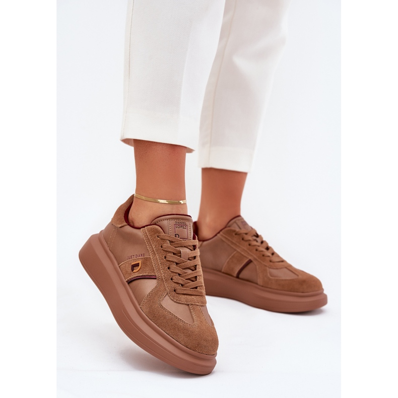 Damen -Leder -Sneaker auf der Big Star -Plattform von Daniel Lopez SS2D4005 Brown braun