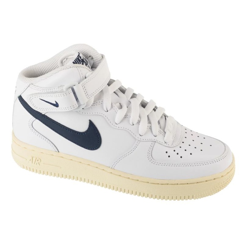 Nike Air Force 1 '07 Mid Shoes in DD9625-105 weiß
