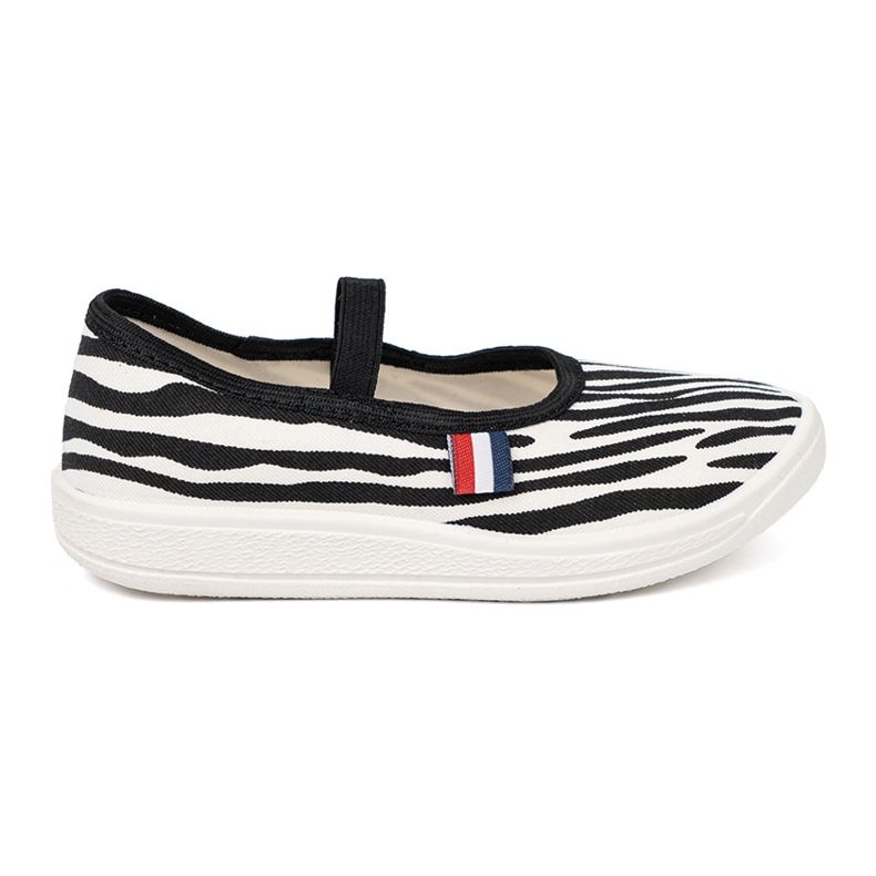 Shelvt Schwarz -Weiß -Licht -Turnschuhe mit einem Zebra -Motiv eingeführt