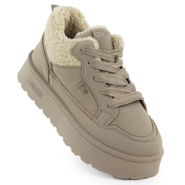 Isolierte Sneaker von Frauen mit einem Schaffellmantel Big Star SS274105