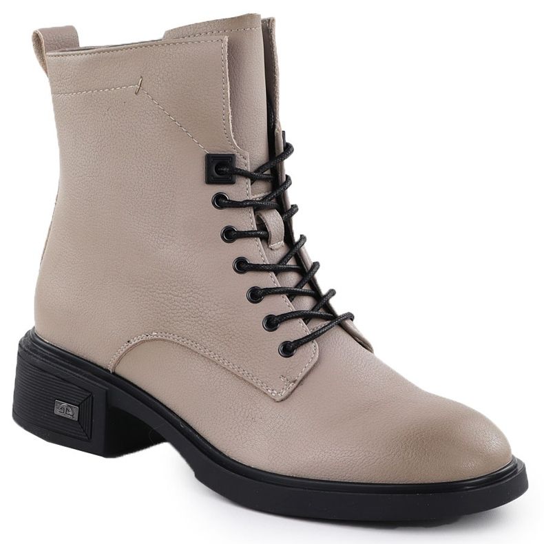 Lederstiefel auf dem Backstein Frauen beige Vinceza 26-39955