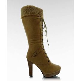 Stiefel auf dem Kamelpfosten G12400 braun